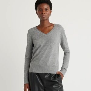 Quince Mongolian Cashmere V-Neck Sweater